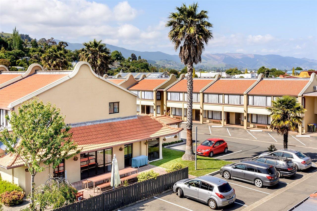 The Beachcomber Hotel Nelson Exterior photo